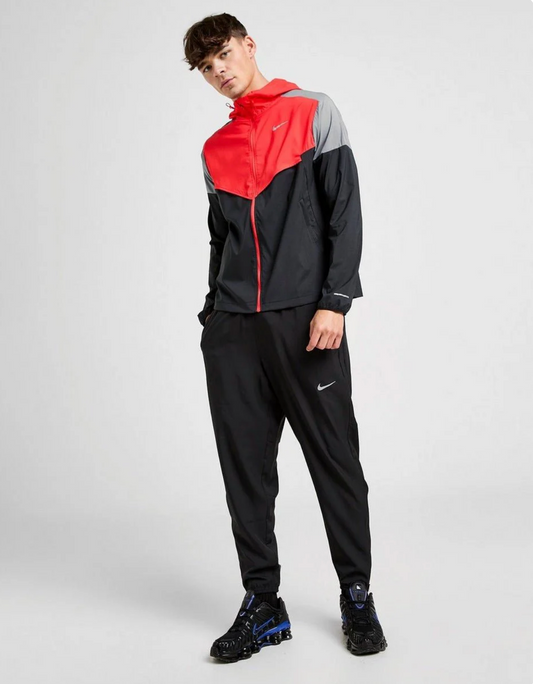 Nike Challenger Woven Noir/Rouge
